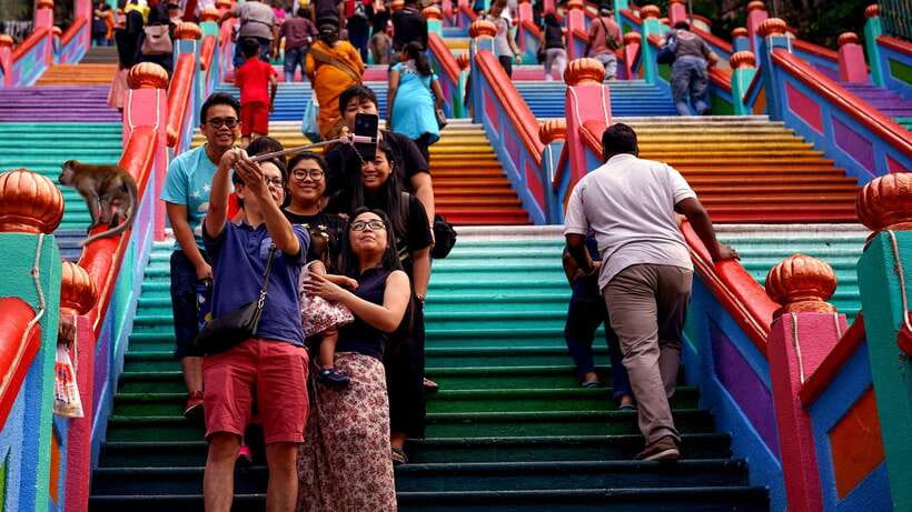 Kuala Lumpur: Batu Caves & Historic Buildings Tour - Transport, timing, and what to bring