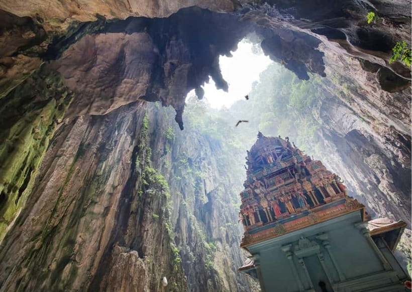 Kuala Lumpur: Batu Caves & Kuala Gandah Elephant Sanctuary - Kuala Gandah and the elephant care visit