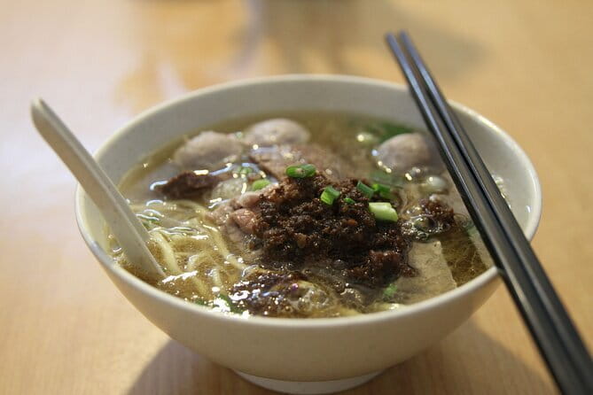 Kuala Lumpur Best Food Tour With A Guide - Chinatown: Chinese cooking in the heart of old KL
