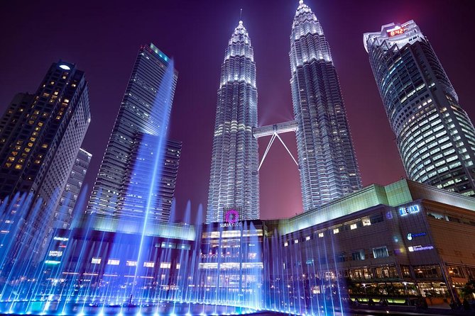 Kuala Lumpur by Night: Cultural Sights, City Lights & Local Vibes - Lake Symphony supplies the big finish