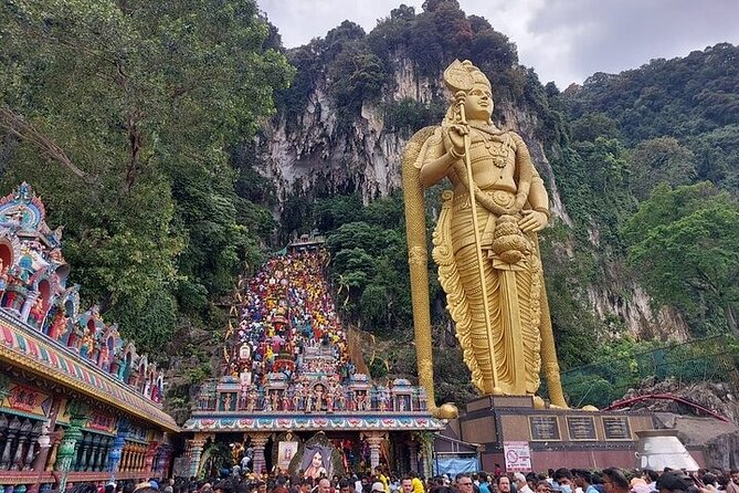 Kuala Lumpur City Tour (8 hours) - The National Palace, gardens, and Parliament area