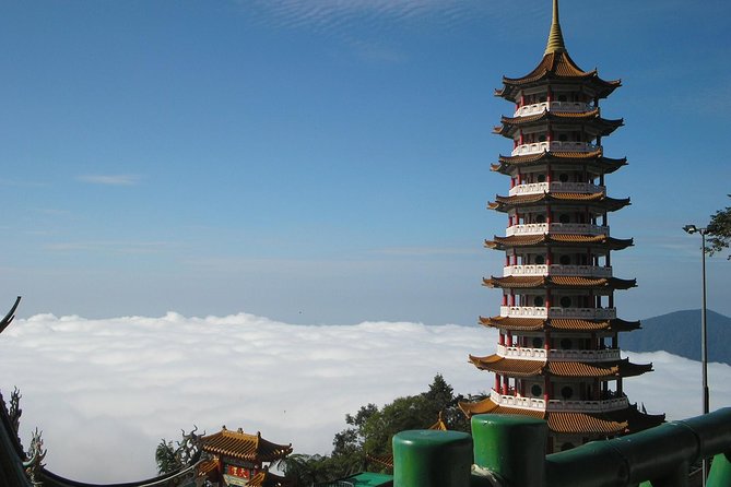 Kuala Lumpur Customizable Private Tour Including Driver - National Mosque and respectful sightseeing