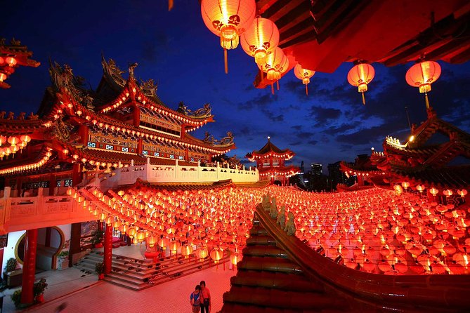 Kuala Lumpur Customizable Private Tour Including Driver - Petronas Twin Towers and your free time