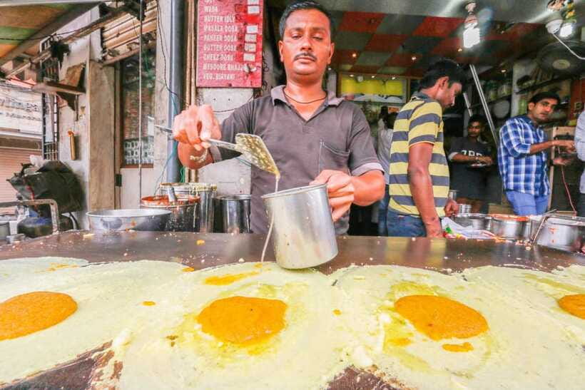 Kuala Lumpur: Evening Food Tour by Bike - Cancellation and timing details