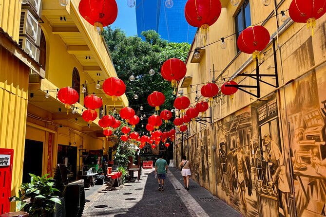 Kuala Lumpur Food Tour with 12+ Authentic Dishes & Local Secrets - Lorong Panggung and the old shopfronts