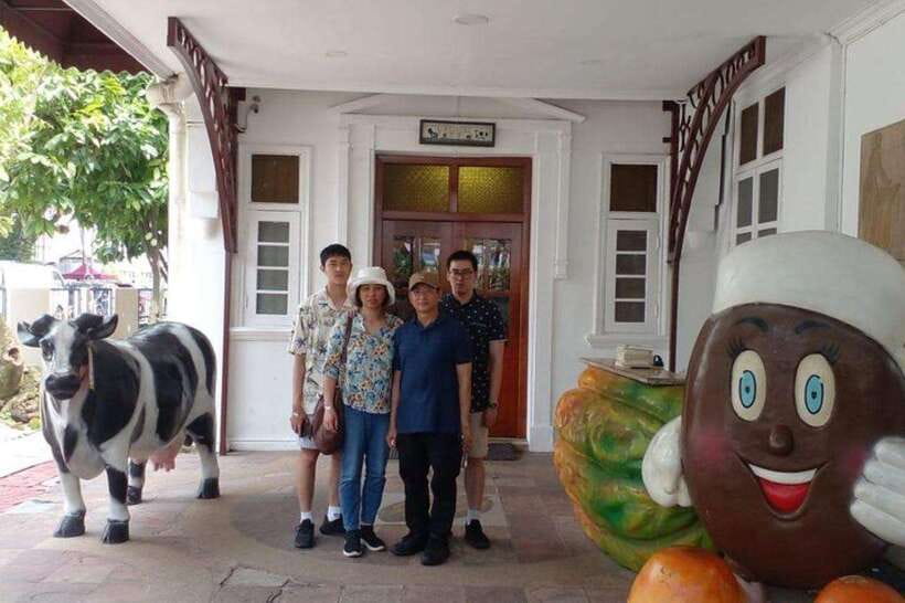 Kuala Lumpur: Full-Day Private City Highlights Tour - Lunch, timing, and the value of the car