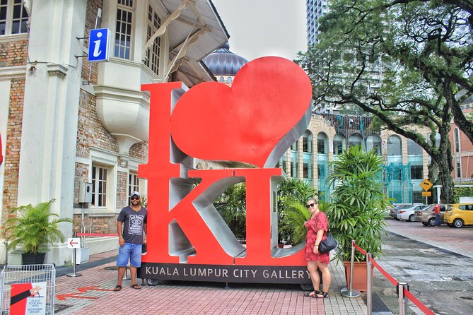 Kuala Lumpur Grand Full Day Guided Tour with 25 Attractions (SIC) - Royal, political, and modern Kuala Lumpur from the road