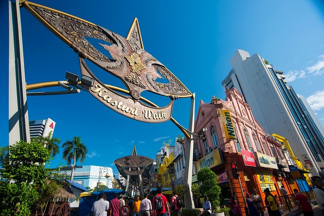 Kuala Lumpur Grand Full Day Guided Tour with 25 Attractions (SIC) - Chinatown and the temples offer the best walking stretch