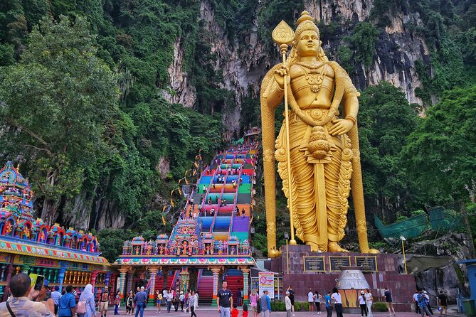 Kuala Lumpur Grand Full Day Guided Tour with 25 Attractions (SIC) - The final city sights include towers and Saloma Bridge