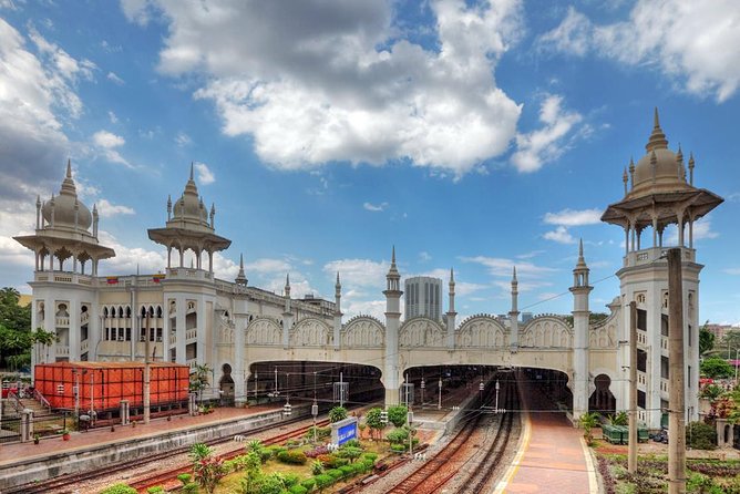 Kuala Lumpur Half-day City Tour - National Mosque and the role of Islam