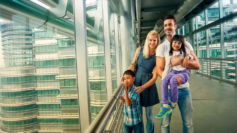 Kuala Lumpur: Half-Day Photo Tour with Petronas Twin Towers - National Mosque and Kuala Lumpur Railway Station