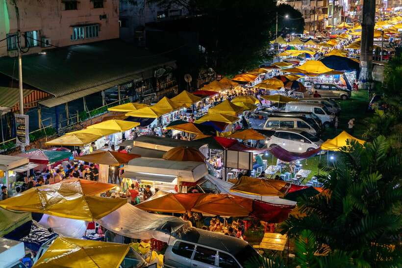 Kuala Lumpur: Local Street Food Night Tour - Timing, walking, and practical details