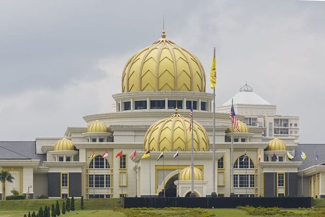 Kuala Lumpur Malacca River Cruise and Historical Tour with Lunch - Harmony Street and Cheng Hoon Teng Temple