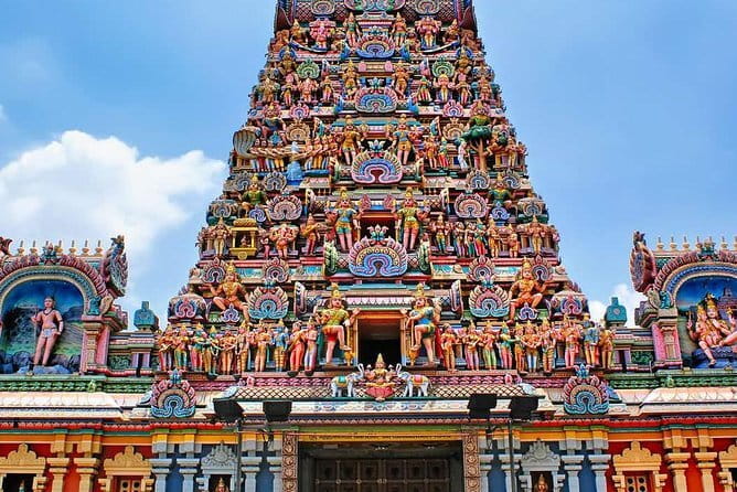 Kuala Lumpur Night City Tour: Experience the Nightlife - Two temples reveal Chinatown’s older layers