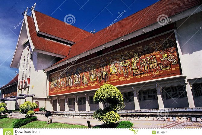 Kuala Lumpur Private City Highlights Tour - Royal Malaysia at Istana Negara