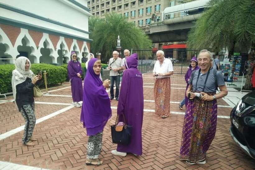 Kuala Lumpur: Private custom walking tour with a local guide - What the two-hour version can realistically do