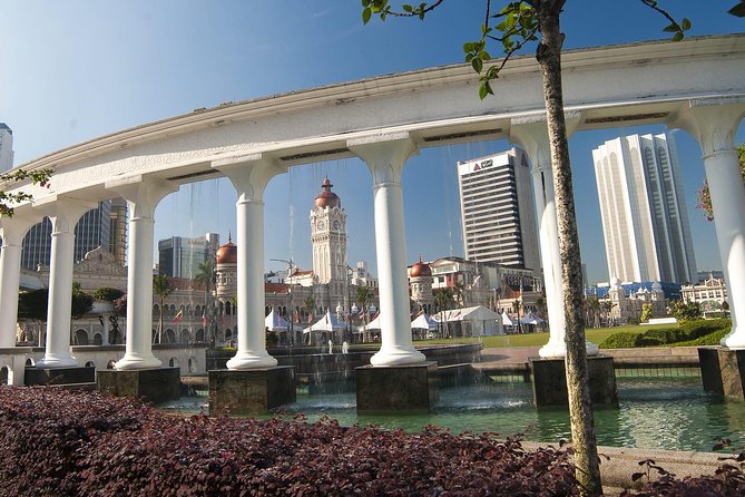 Kuala Lumpur Private Day Tour [8 Hours] [23 Attractions Covered] - Chinatown, Central Market, and the final modern stop