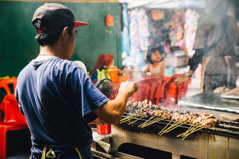 Kuala Lumpur: Private Food Tour – 10 Tastings with Locals - Who will enjoy this food walk most?