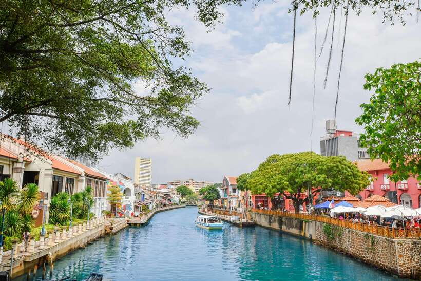 Kuala Lumpur: Private Malacca Night Tour w/Cruise & Trishaw - Key points to know before booking