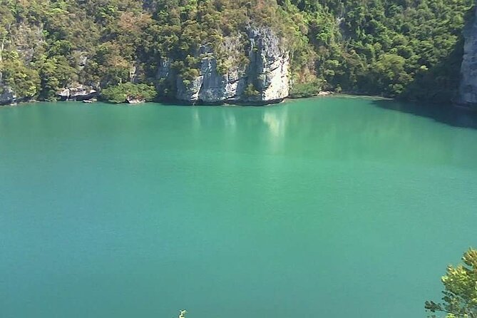 Kuala Lumpur Private Tour to Batu Caves Hotsprings And Waterfalls - A smart half-day escape from Kuala Lumpur