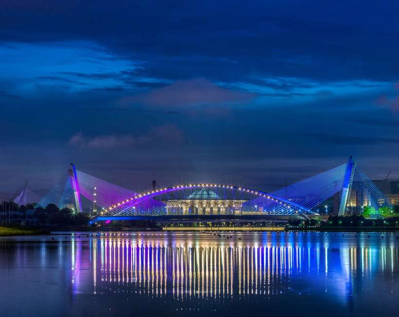 Kuala Lumpur: Putrajaya City Tour with Lake Cruise - Guides, comfort, and the small details that matter