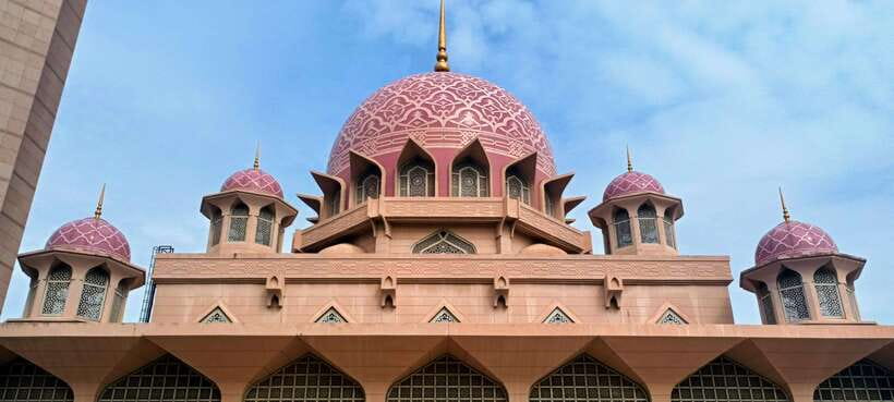 Kuala Lumpur: Putrajaya Tour with Traditional Boat Cruise - The ride from Kuala Lumpur to Putrajaya