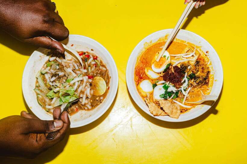 Kuala Lumpur: Sambal Street Food Tour with 15+ Tastings - Meeting your guide outside Hilton Garden Inn South