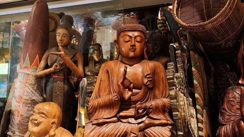Kuala Lumpur: Sightseeing, Markets, and Food Night Tour - Merdeka Square and the River of Life after dark