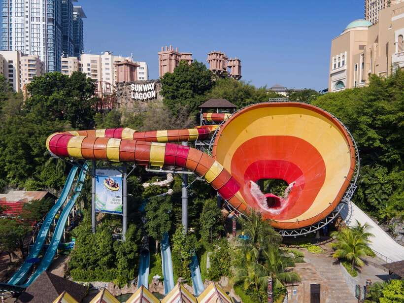 Kuala Lumpur: Sunway Lagoon Entry Ticket - Water Park: the strongest reason to arrive early