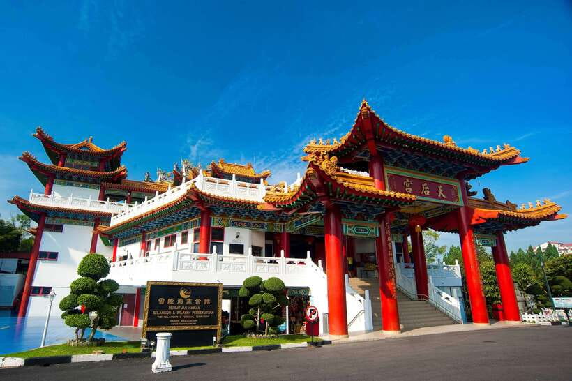 Kuala Lumpur: Temple & Shrine Private Half Day Tour - Thean Hou Temple’s six-tier pagoda
