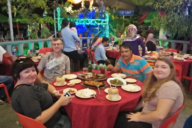 Kuala Selangor Fireflies Tour with Fort Altingsburg & Dinner - Bukit Melawati and Fort Altingsburg