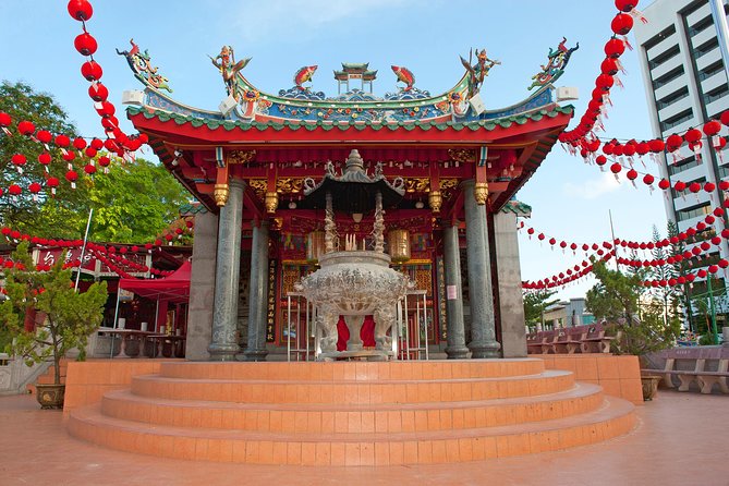 Kuching City Tour - Old Kuching brings the city to life