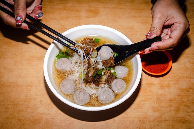 Laksa Lanes Kuala Lumpur Food Tour with 14+ Tastings - Which guide style suits this food walk?