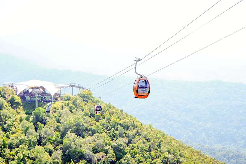 Langkawi: Cable Car Admission Ticket - The 650-meter stop and eastern cliffs