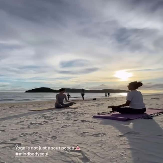 Langkawi: Enchanting Sunset Beach Yoga at Cenang Beach - What happens during the 60 minutes
