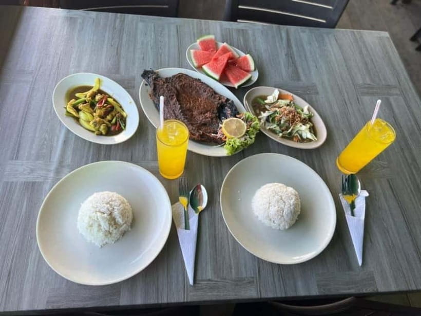 Langkawi: Floating Restaurant & Snorkeling Trip - Booking, meals, and practical costs