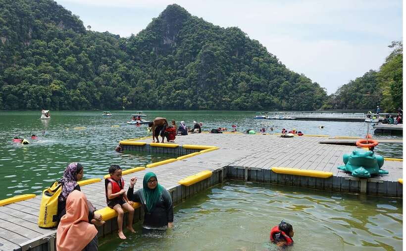 Langkawi: Island Hopping Tour - Singa Besar and the wildlife between the stops