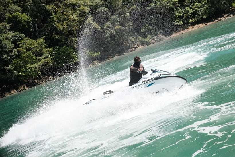 Langkawi: Jet Ski Adventure at Cenang Beach (30/45/60 Min) - Should you book the Cenang Beach jet ski ride?