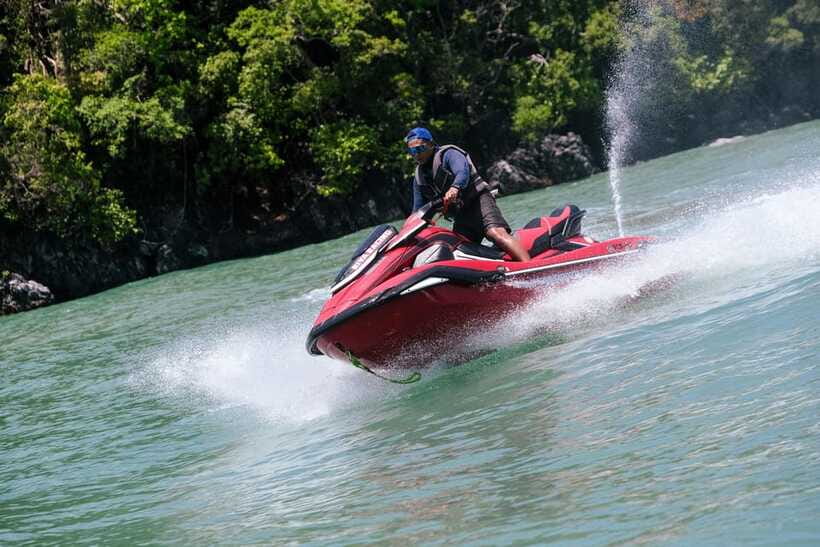 Langkawi: Jet Ski Adventure at Cenang Beach (30/45/60 Min) - What makes the water view different