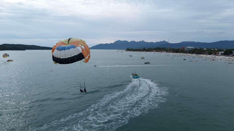 Langkawi: Jet Ski and Parasailing Tour - Taking to the air by parasail