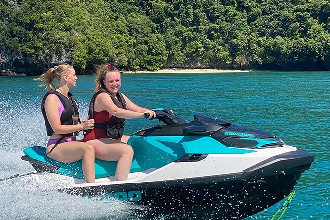 Langkawi Jet Ski Tour Bronze Package 2 Hours - Eagle watching at Pulau Singa Besar