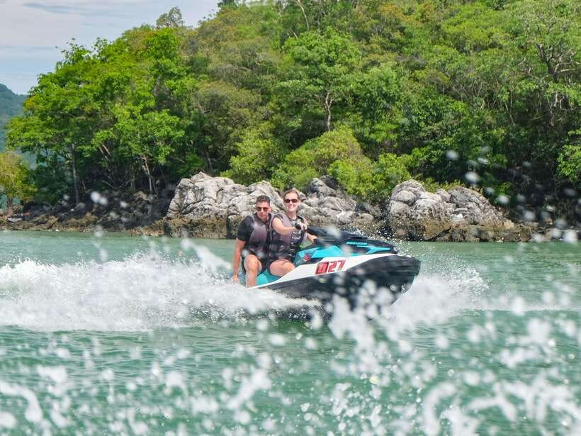 Langkawi: Jet Ski Tour Island Hopping Dayang Bunting - Pregnant Maiden Lake and its unusual shape