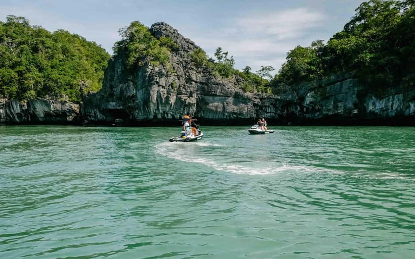 Langkawi: Jet Ski Tour UNESCO Kilim Geopark Free Video - The Andaman Sea finish