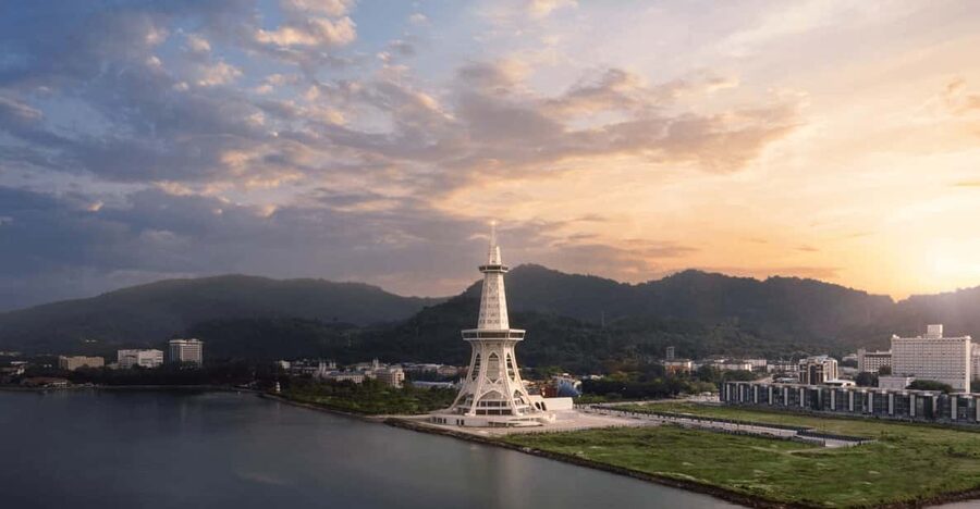 Langkawi: Maha Tower Langkawi Admission Ticket - The Sky Deck Delivers the Main View