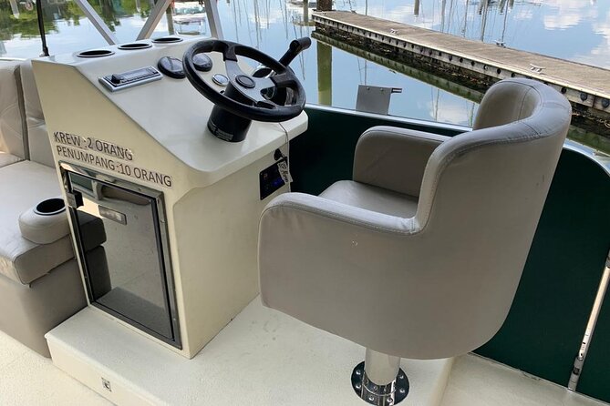 Magical Brooklyn Cruise at Puteri Harbour - What the $22 price gets you