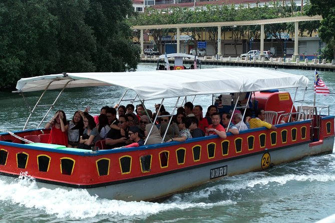 Malacca Historical Private Tour With Personal Chauffeur - Jonker Street brings shopping and snacks