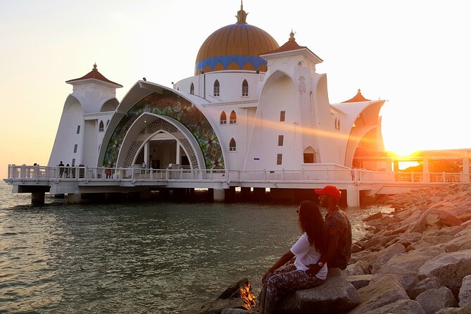 Malacca's Famous Spots: Private Day Tour - Christ Church adds a Dutch chapter