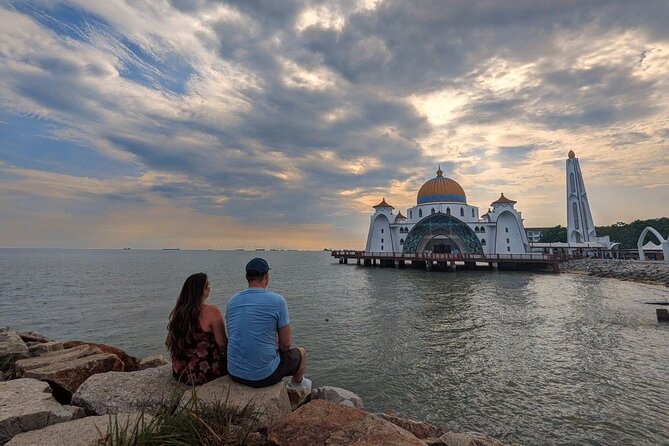Malacca's Famous Spots: Private Day Tour - The Malacca River reveals another side of town