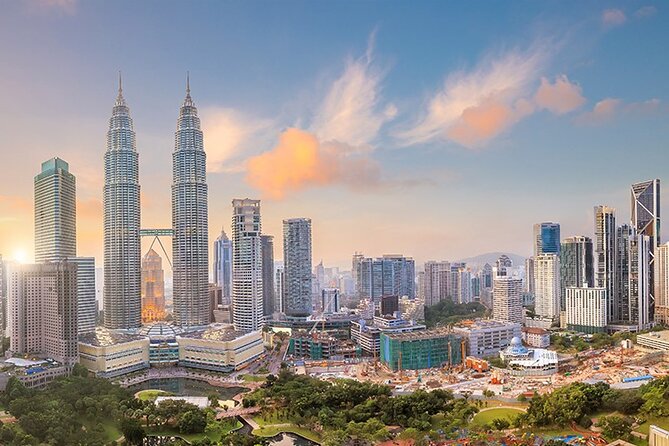 Malaysia Petronas Twin Tower Observation Deck E-Tickets - Weather, Windows, and the Limits of the View