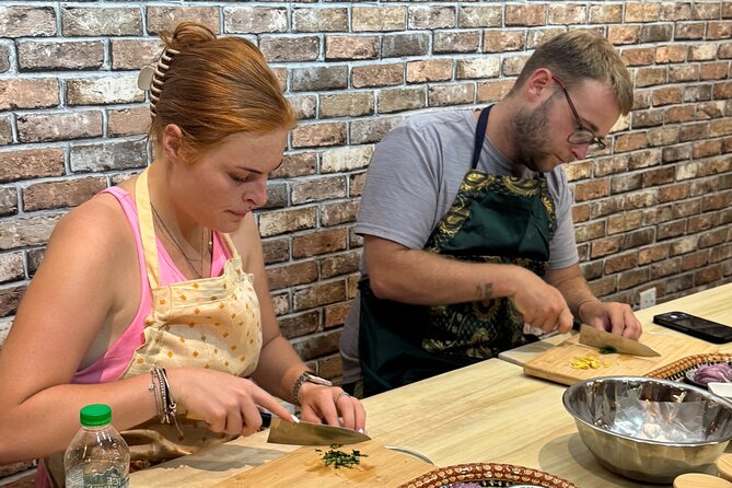 Malaysian Hands-On Cooking Class : Masala Medley - Pakora First: A Quick Lesson in Texture